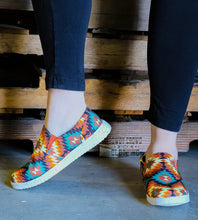 Load image into Gallery viewer, Beaufort Aztec Shoes
