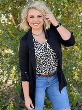 Load image into Gallery viewer, Leopard Vneck Top
